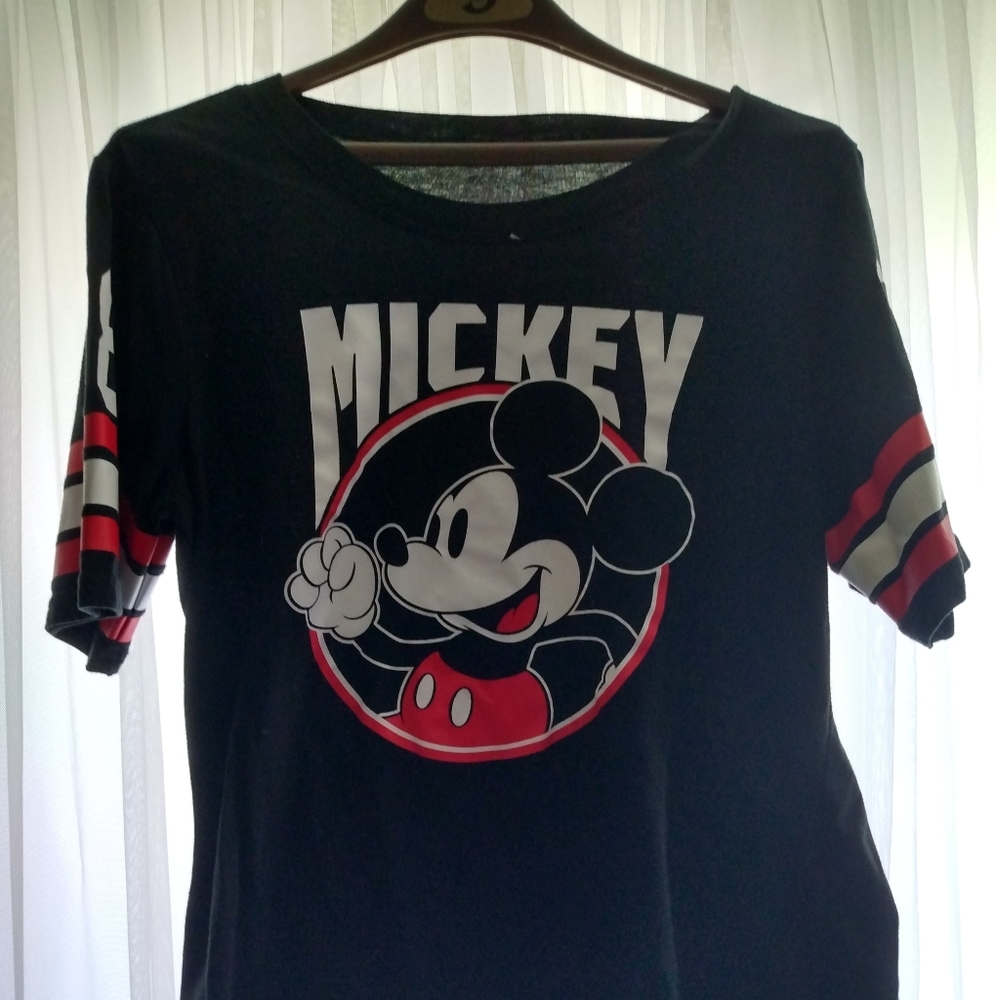 Disney junior women's Mickey Mouse jersey